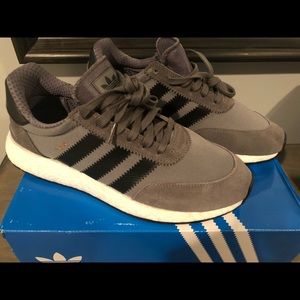 Adidas Iniki Boost size 9.5